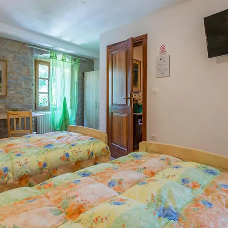 Stunning In With House A Panoramic View Nyaraló