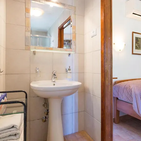 Stunning In With House A Panoramic View Buje